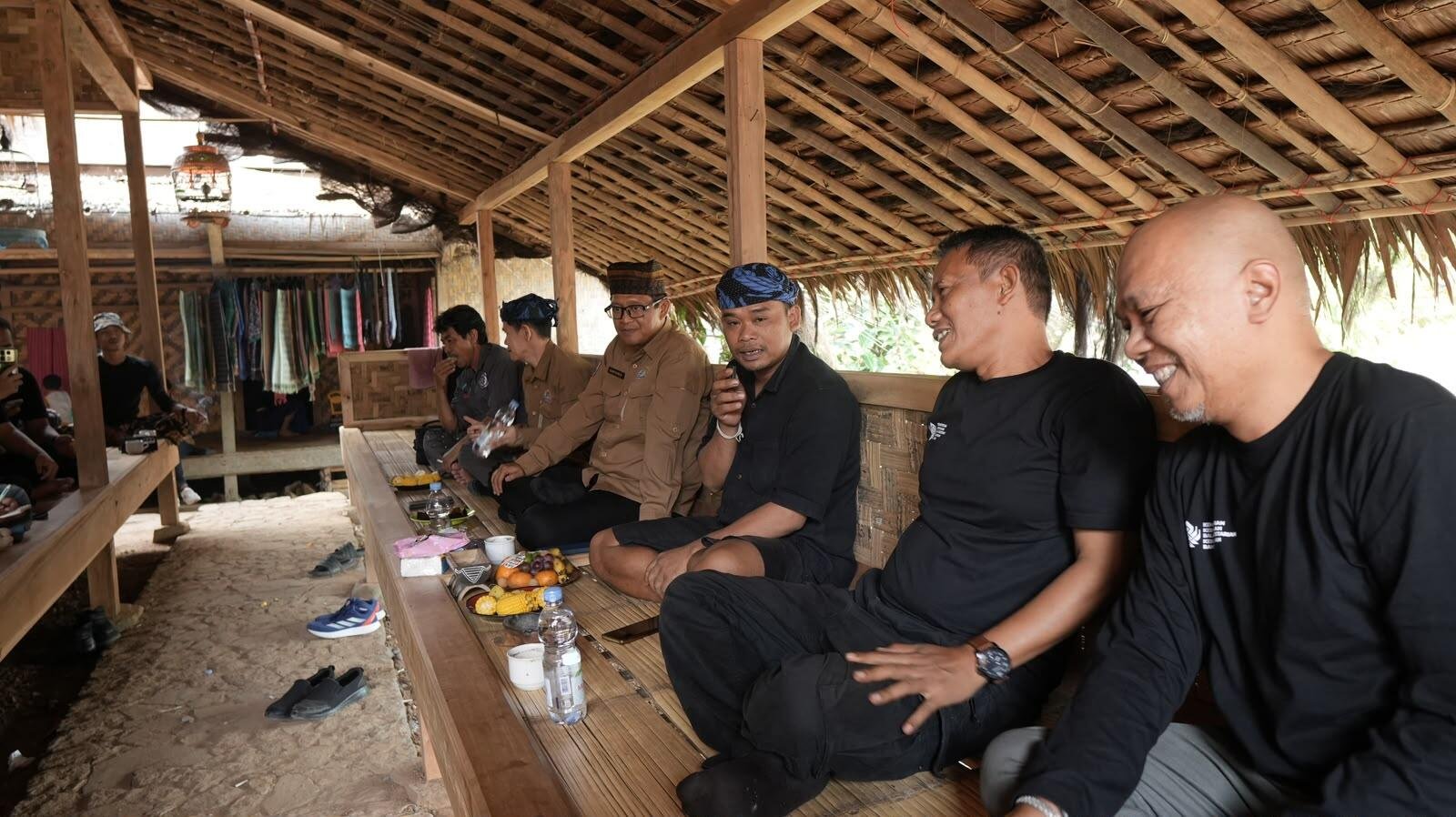 Pagi di Baduy, Guru MAN 1 Yogyakarta Berdiskusi tentang FIlosofi Rak-Rak, Rik-Rik, Ruk-Ruk 7 WhatsApp Image 2026 08 25 at 9.23.29 PM