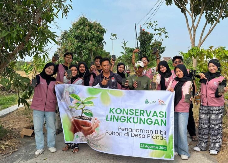 Menanam Harapan, Menjaga Kehidupan: KKN MIT UIN Walisongo Posko 79 Bawa Semangat Penghijauan melalui Penanaman 100 Bibit Pohon di Desa Pidodo 6 foto konservasi 400kb