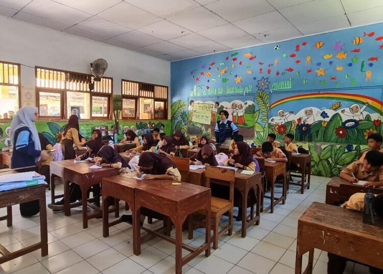 tak sekedar mengajar