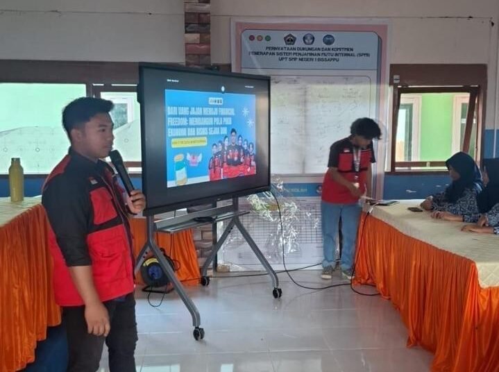 Pemberdayaan Ekonomi Masyarakat Pesisir melalui Pendampingan Pembukuan Sederhana dan Pelatihan Bisnis Dasar bagi UMKM serta Keluarga Nelayan di Desa Bonto Lebang 5 9bdc5942 efe3 4daf 8fe7 b5f10ff7a67f
