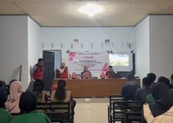 Manfaatkan Cengkeh dan Serai, Mahasiswa KKN-T Unhas Buat Spray Pengusir Nyamuk 1 IMG 20260814 WA0008