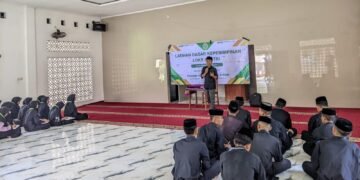 Hasan Komarudin, Pemateri dalam LDKS Ponpes Al-Hikam