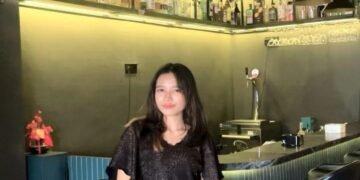 Perkembangan teknologi yang masif menuntut lahirnya talenta digital. Ikuti kisah inspiratif Ratih, mahasiswi S1 Informatika Universitas IPWIJA yang mengubah tantangan dunia pemrograman menjadi peluang untuk menciptakan solusi digital yang bermanfaat bagi masyarakat luas.