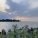 Pantai Baruna: Hidden Gem Semarang yang Menawarkan Keindahan Senja dan Ruang Jeda dari Penatnya Kota 18 Suasana sore hari di Pantai Baruna. (Foto: Dokumentasi Pribadi)