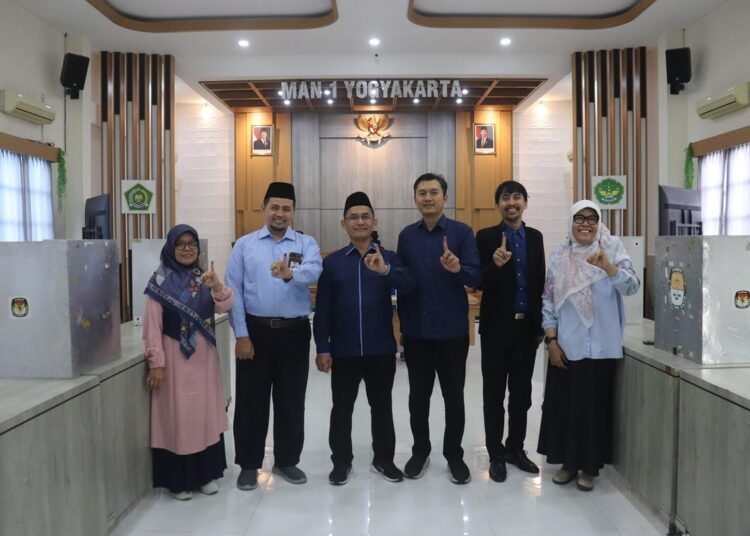 Pemilihan Ketua OSIS Nurul Jadid Periode 2026/2027 Libatkan Seluruh Warga MAN 1 Yogyakarta 6 WhatsApp Image 2026 09 02 at 11.31.21 AM