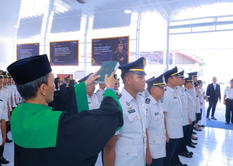 Perkuat Kinerja Pemasyarakatan, Ikuti Pengambilan Sumpah Janji, Pejabat Lapas Mojokerto Teguhkan Komitmen Pengabdian 5 WhatsApp Image 2026 09 02 at 16.45.31 300kb 1