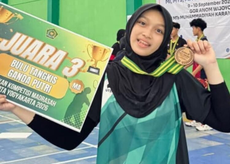 Afifah Persembahkan Juara 3 Bulu Tangkis PKM Tingkat Kota untuk MAN 1 Yogyakarta 5 WhatsApp Image 2026 09 12 at 9.57.22 PM