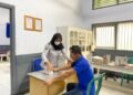 Pastikan Hak Kesehatan Terpenuhi, Lapas Arga Makmur Laksanakan Pengobatan Rutin bagi Warga Binaan 9 WhatsApp Image 2026 09 16 at 15.48.22