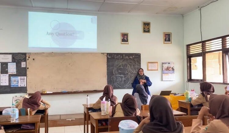 Menjahit Kompetensi, Merajut Masa Depan: Penguatan Keterampilan Murid SMKN 1 Depok untuk Mendukung SDGs 8 5 WhatsApp Image 2026 09 17 at 11.56.01 1