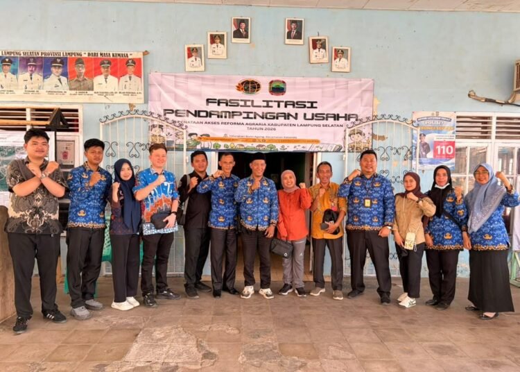 kunjungan ke lokasi usaha Subjek Reforma Agraria Fase 2 di Kelurahan Bumi Agung 5 WhatsApp Image 2026 09 17 at 20.21.58