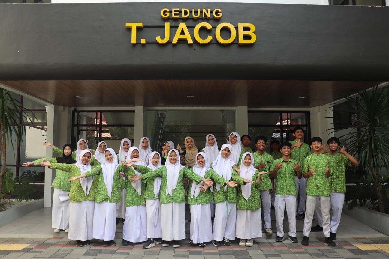 Belajar Asal Usul Manusia dari Fosil, Murid MAN 1 Yogyakarta Eksplorasi Museum Bio-Paleoantropologi UGM 7 WhatsApp Image 2026 09 17 at 8.01.03 AM