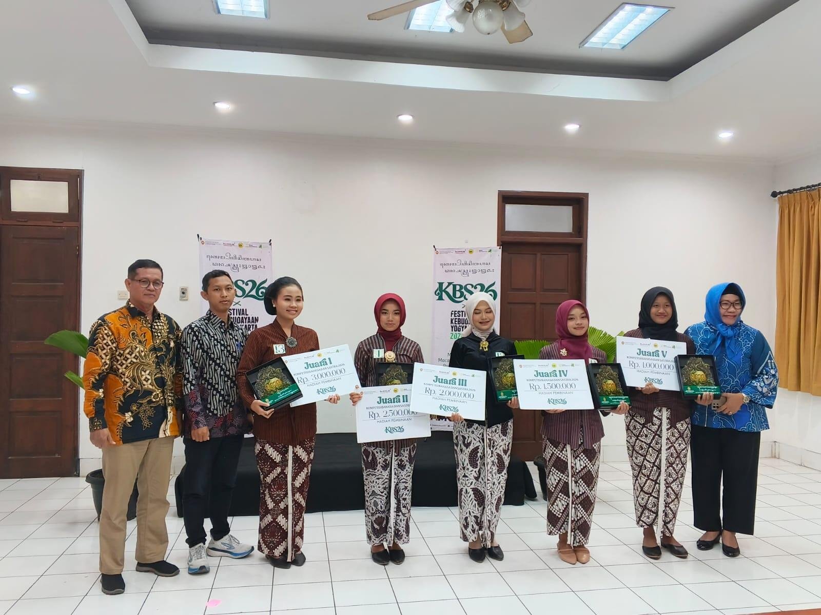 Wakili Kota Yogyakarta di Tingkat DIY, Jacinda MAN 1 Yogyakarta Raih Juara Harapan 2 Geguritan 7 WhatsApp Image 2026 09 21 at 10.48.20 PM