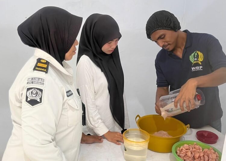 Manfaatkan Limbah Buah Pala, Warga Binaan Lapas Bandanaira Olah Jadi Sirup Bernilai Ekonomi 5 WhatsApp Image 2026 09 21 at 12.53.54