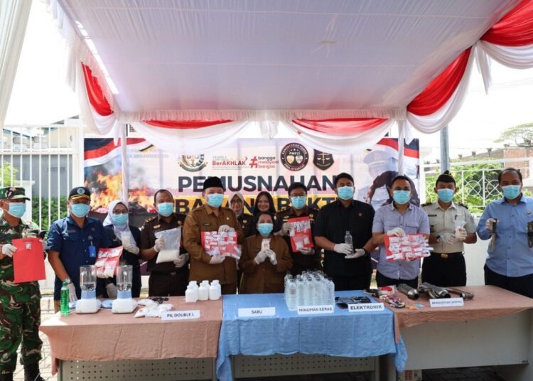 Pemusnahan Barang Bukti, Lapas Mojokerto Hadiri Pemusnahan Barang Bukti Kejaksaan Negeri Kota Mojokerto 5 WhatsApp Image 2026 09 22 at 10.54.47 300kb