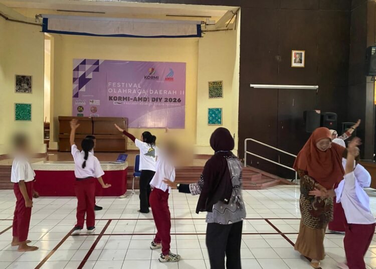 Mengembangkan Potensi dan Kreativitas Murid melalui Ekstrakurikuler Menari di SLB Negeri Pembina Yogyakarta 5 Potret ekstrakulikuler menari