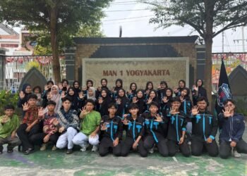 MAN 1 Yogyakarta Resmi Gelar LPO SATGAS GALAKSI, Estafet Kepemimpinan Diserahkan kepada Pengurus Baru 1 WhatsApp Image 2026 09 25 at 4.31.06 PM 1