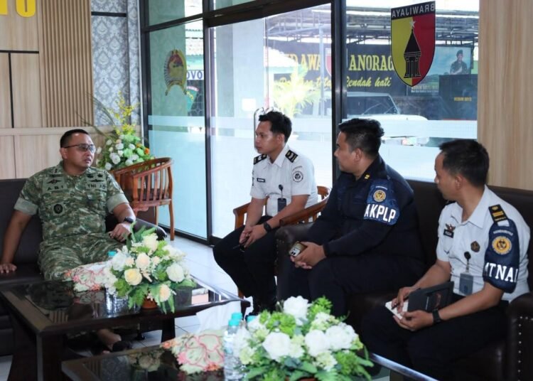 Perkuat Sinergi Keamanan, Lapas Mojokerto Silaturahmi ke Kodim 0815/Mojokerto 5 WhatsApp Image 2026 09 29 at 16.06.03