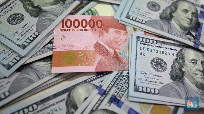 Ilustrasi Rupiah dan Dollar AS