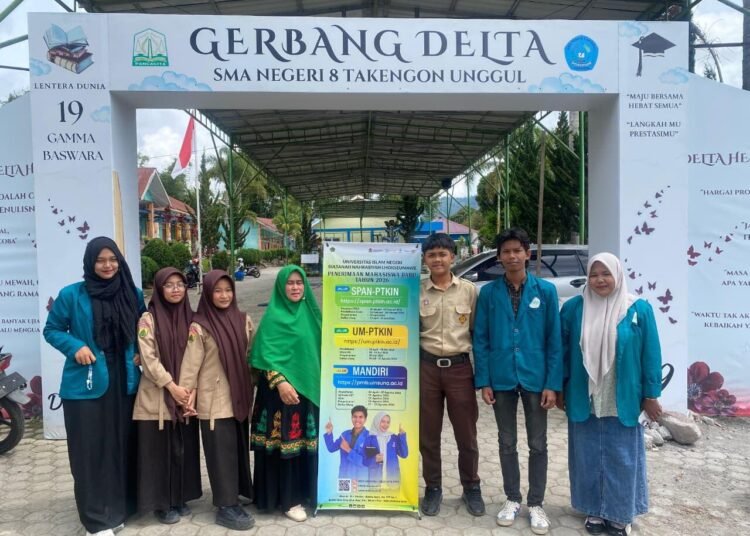 KPM tematik kebencanaan kelompok 11 Kenalkan jalur masuk perguruan tinggi UIN Sultanah Nahrasiyah kepada Generasi Muda di SMA Negeri 8 Takengon 5 IMG 20261001 WA0033