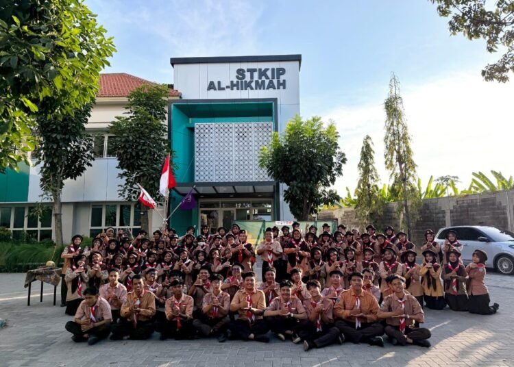 Perkuat Jiwa Kepemimpinan Calon Pendidik, Mahasiswa STKIP Al Hikmah Surabaya Gelar Perkemahan Pandega 5 Peserta setelah upacara pembukaan kegiatan Perjusa