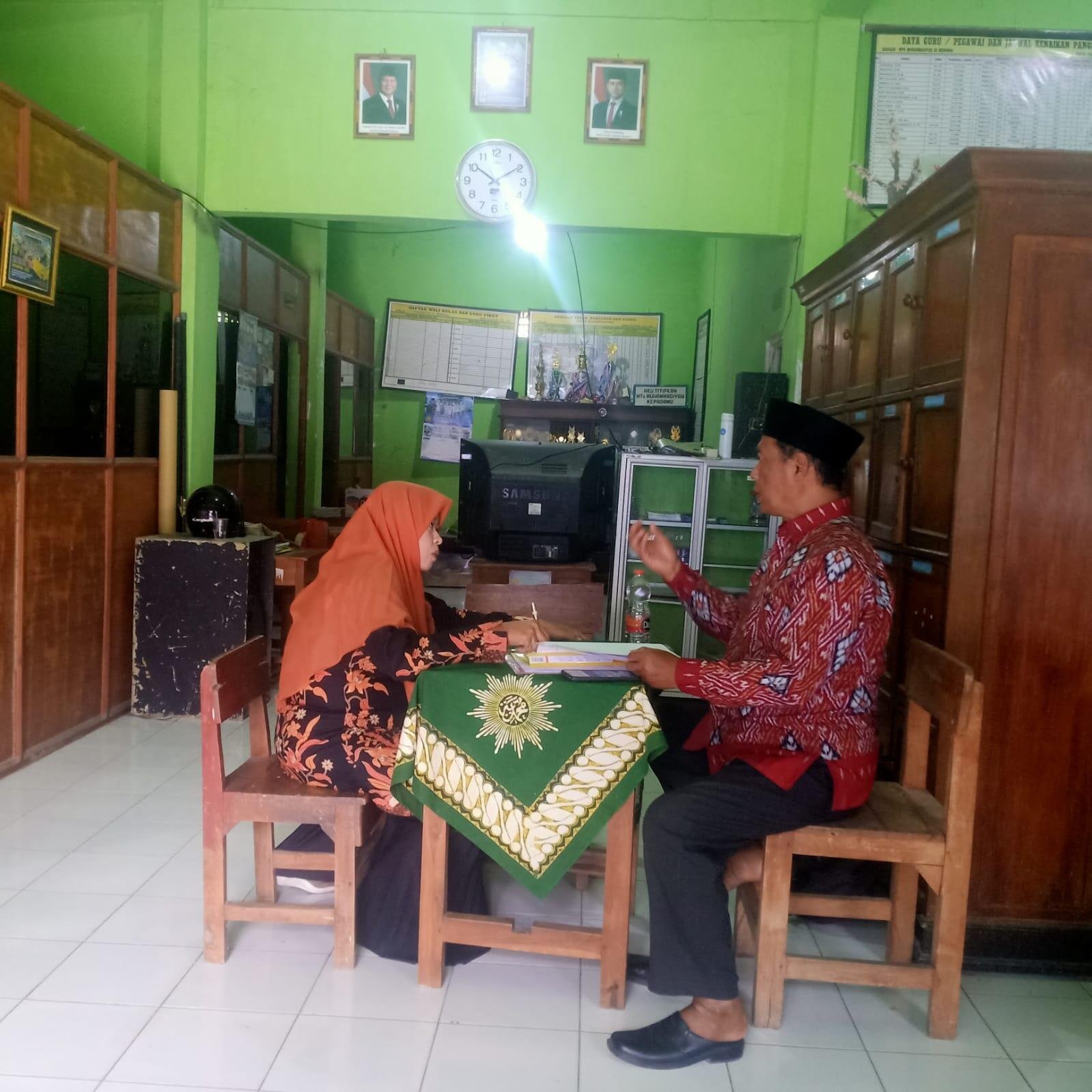 MTs Muhammadiyah 20 Menongo Gelar PKG 2026, Perkuat Kurikulum Merdeka Berbasis Cinta dan Deep Learning 8 IMG 20261024 WA0018