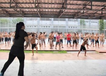 Lapas Bengkulu Rutin Gelar Senam untuk Jaga Kebugaran Warga Binaan 1 Lapas Bengkulu, WBP Lapas Bengkulu, warga binaan pemasyarakatan, senam pagi, senam sehat, kesehatan warga binaan