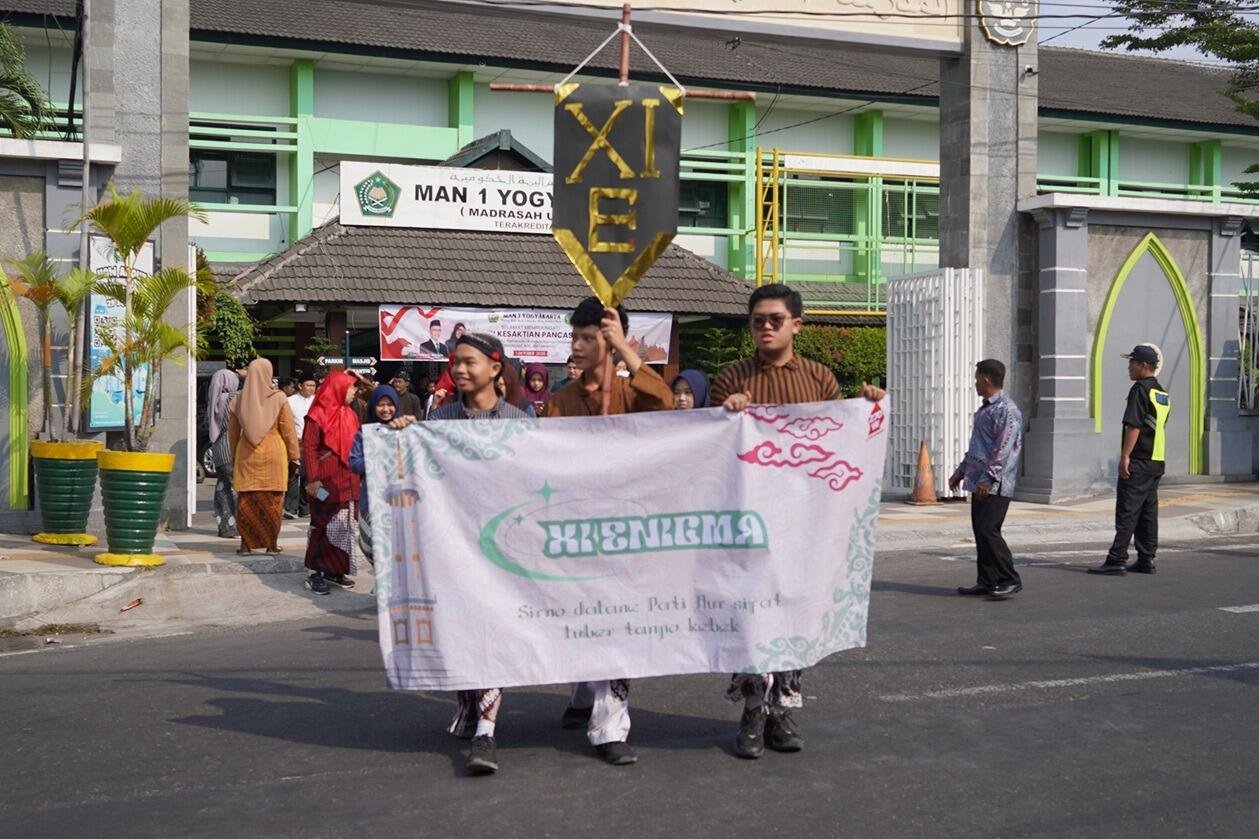 Merayakan Kota dengan Budaya, MAN 1 Yogyakarta Semarakkan Karnaval Pelajar HUT ke-270 7 WhatsApp Image 2026 10 01 at 8.19.26 PM
