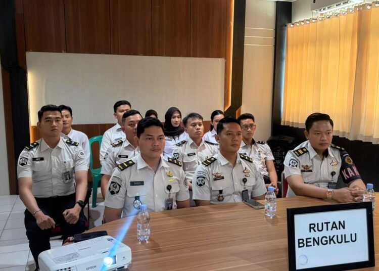 Rutan Bengkulu Ikuti Rapat Koordinasi Pembentukan Pusat Rehabilitasi dan Reedukasi bagi Warga Binaan 5 WhatsApp Image 2026 10 06 at 10.36.04