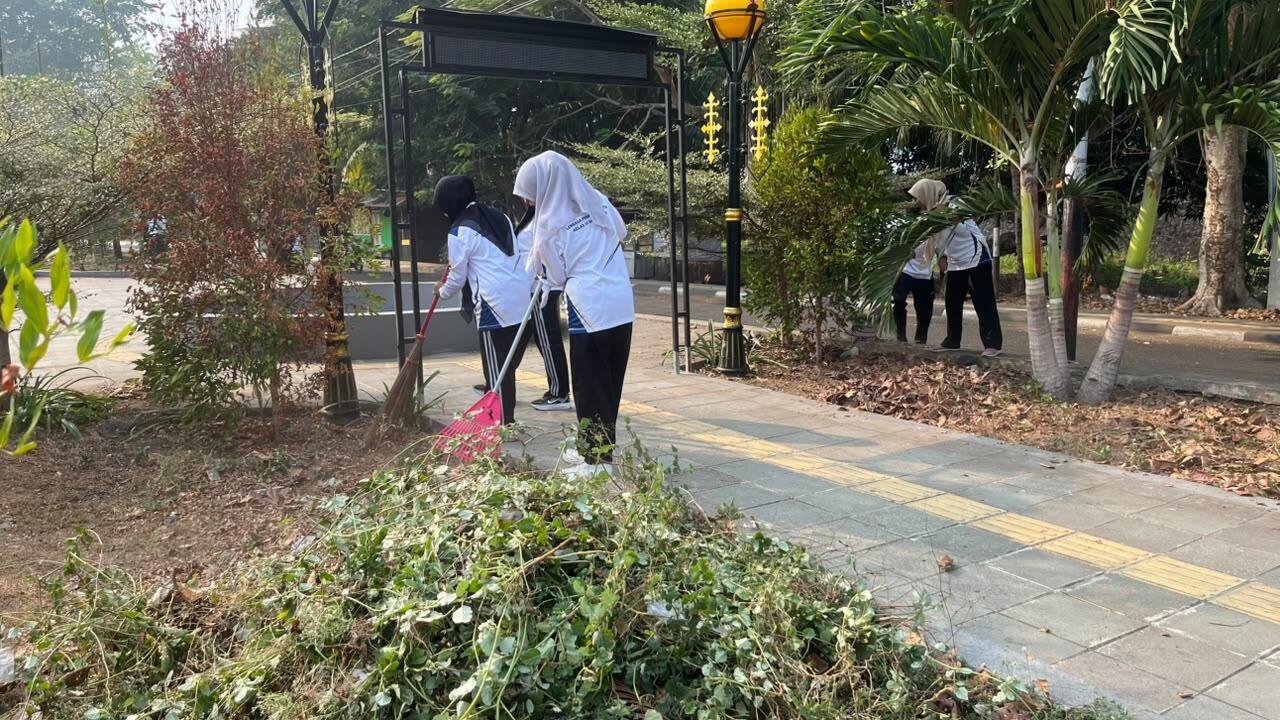 Lapas Bandanaira Dukung Aksi Jumat Bersih Semarakkan HUT ke-81 TNI 7 WhatsApp Image 2026 10 09 at 07.48.07