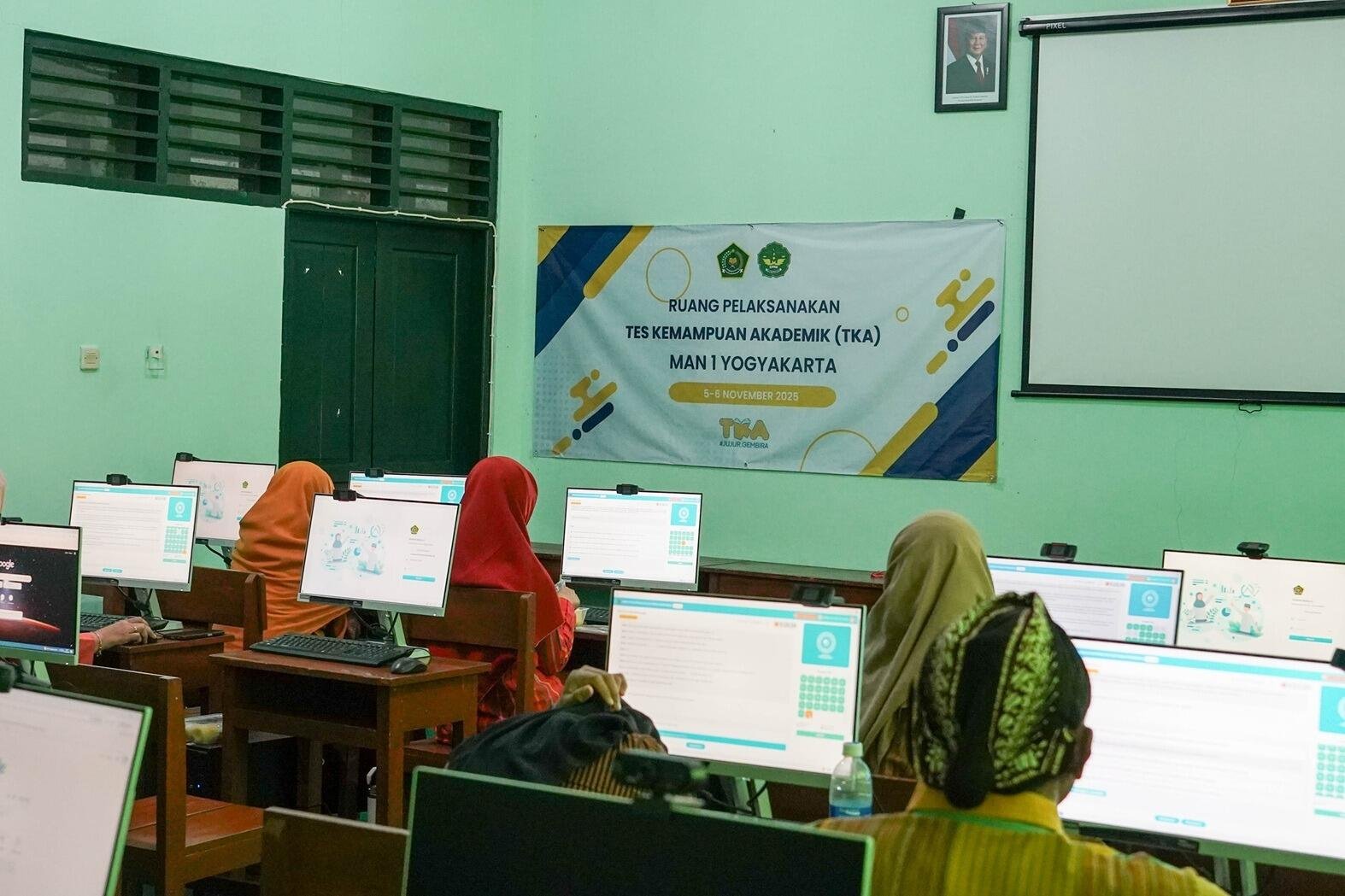 Tingkatkan Mutu Pendidikan, Guru dan Tendik MAN 1 Yogyakarta Ikuti AKGTK 2026 7 WhatsApp Image 2026 10 09 at 12.12.21 PM