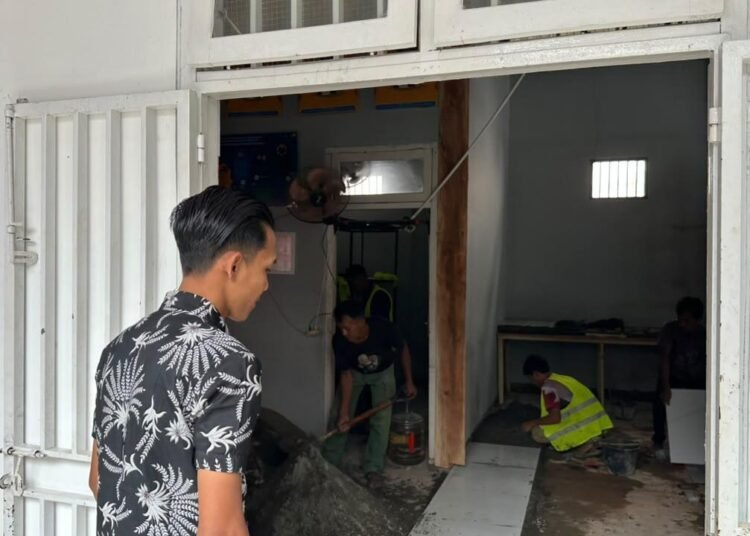 Awasi Proses Renovasi, Pengawas Dapur Rutan Bengkulu Pastikan Pengerjaan Berjalan Optimal 5 WhatsApp Image 2026 10 10 at 10.26.21