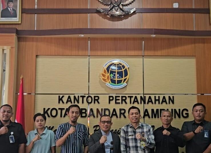 Tingkatkan Kualitas Pelayanan Publik, Kantah Kota Bandar Lampung Gelar Pelatihan Hospitality bagi Front Office dan Satuan Pengamanan 5 WhatsApp Image 2026 10 12 at 15.11.05