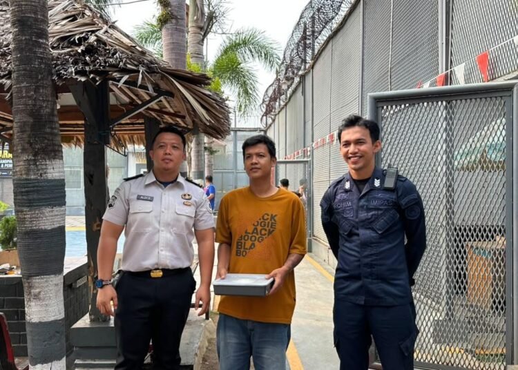 Rutan Bengkulu Pastikan Pemenuhan Kebutuhan Pangan WBP melalui Pembagian Makan Pagi 5 WhatsApp Image 2026 10 13 at 09.16.21