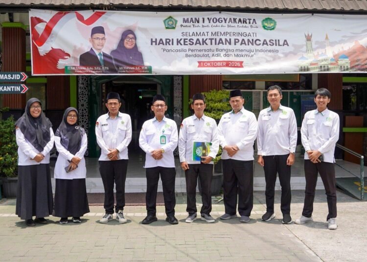 Perkuat Sinergi dan Transformasi Tata Kelola, MAN 1 Yogyakarta Sambut Kunjungan Studi Banding MAN 1 Mataram 6 WhatsApp Image 2026 10 13 at 2.20.04 PM