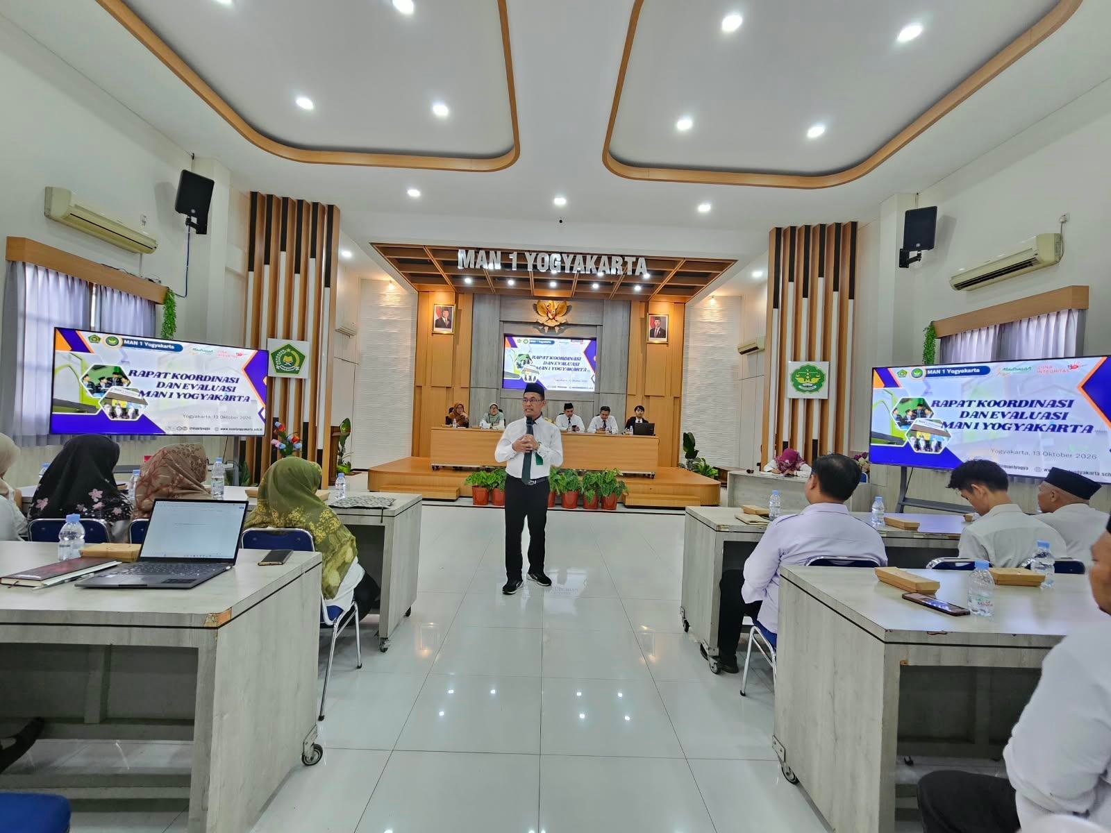 MAN 1 Yogyakarta Perkuat Pembelajaran Adaptif dan Implementasi Kurikulum Berbasis Cinta 7 WhatsApp Image 2026 10 13 at 4.48.30 PM