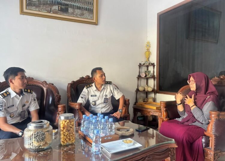 Perkuat Sinergi UMKM, Lapas Mojokerto Koordinasi dengan Pelaku UMKM untuk Perluas Pelatihan Kerja Warga Binaan 6 WhatsApp Image 2026 10 15 at 09.53.43