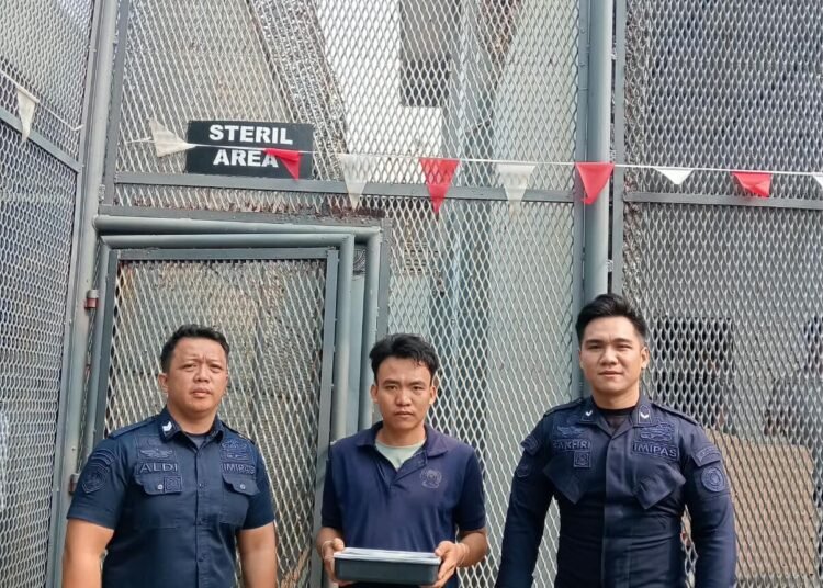 Penuhi Kebutuhan Dasar Warga Binaan, Rutan Bengkulu Laksanakan Pembagian Makanan Secara Tertib 5 WhatsApp Image 2026 10 15 at 13.05.42