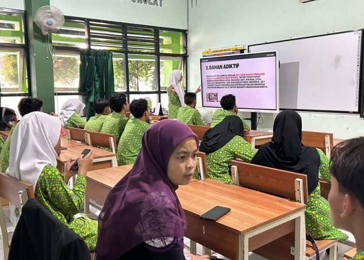 GALAKSI MAN 1 Yogyakarta Gelar Latihan Rutin Bertema “Apa itu Narkoba?” 5 WhatsApp Image 2026 10 15 at 7.57.27 PM
