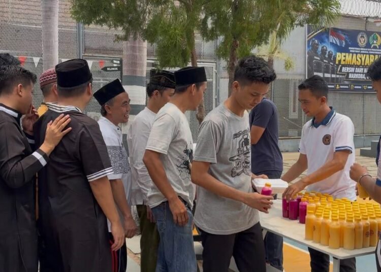 Tebar Kebaikan di Hari Jumat, Rutan Bengkulu Rutin Gelar Jumat Berkah 5 WhatsApp Image 2026 10 16 at 12.35.55