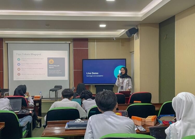 Bekali Murid Keterampilan Menulis dan Blogging, MAN 1 Yogyakarta Gelar Workshop “Ink to Impact” 6 WhatsApp Image 2026 10 19 at 8.17.23 PM