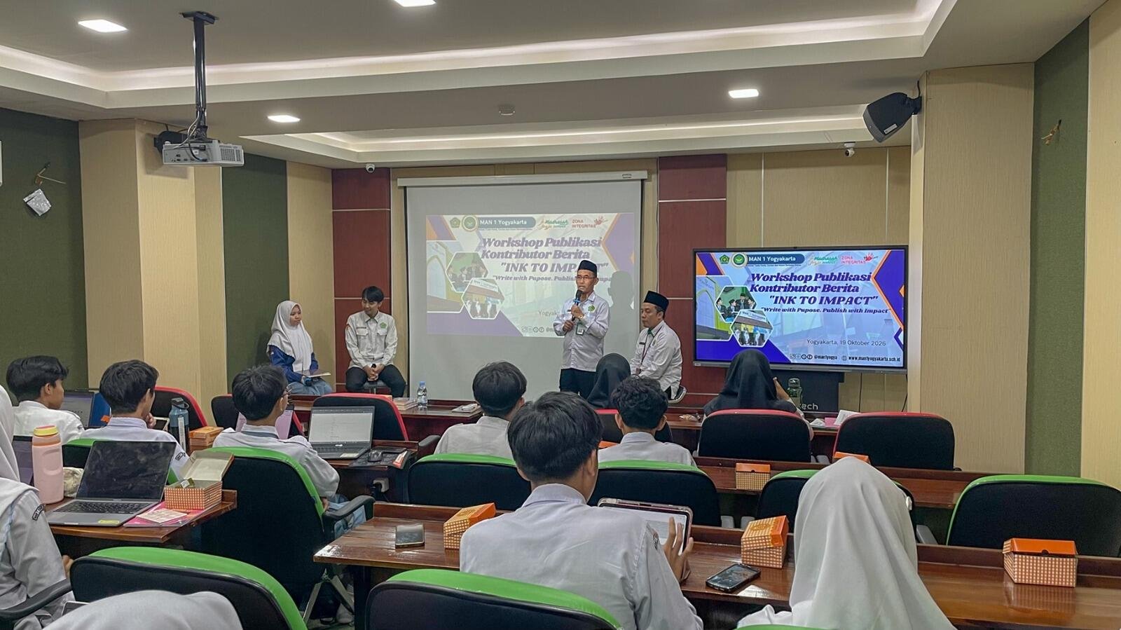 Bekali Murid Keterampilan Menulis dan Blogging, MAN 1 Yogyakarta Gelar Workshop “Ink to Impact” 7 WhatsApp Image 2026 10 19 at 8.35.46 PM