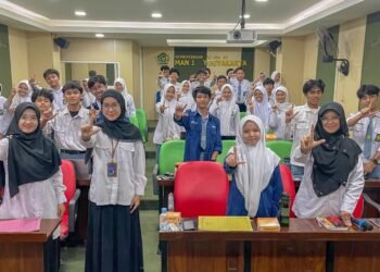 Farah Fitridhia Bekali Murid MAN 1 Yogyakarta Keterampilan Mengelola Blog 1 WhatsApp Image 2026 10 19 at 8.41.45 PM