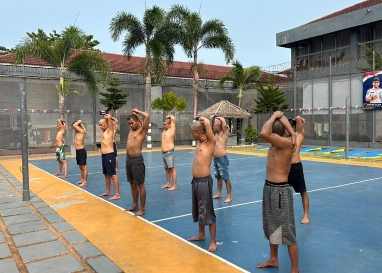 Rutan Bengkulu Gelar Senam Mapenaling, Dukung Kebugaran dan Adaptasi Warga Binaan Baru 5 WhatsApp Image 2026 10 21 at 08.45.39