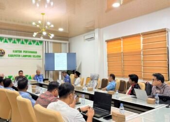Kantah Lampung Selatan Gelar Sosialisasi Pemanfaatan Zona Nilai Tanah Bersama BPPRD 1 WhatsApp Image 2026 10 22 at 19.10.25