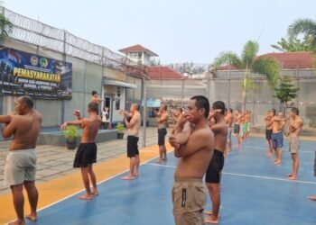 Jaga Kebugaran Sejak Awal Masa Pembinaan, Warga Binaan Mapenaling Rutan Bengkulu Ikuti Senam Pagi 1 WhatsApp Image 2026 10 24 at 09.41.38