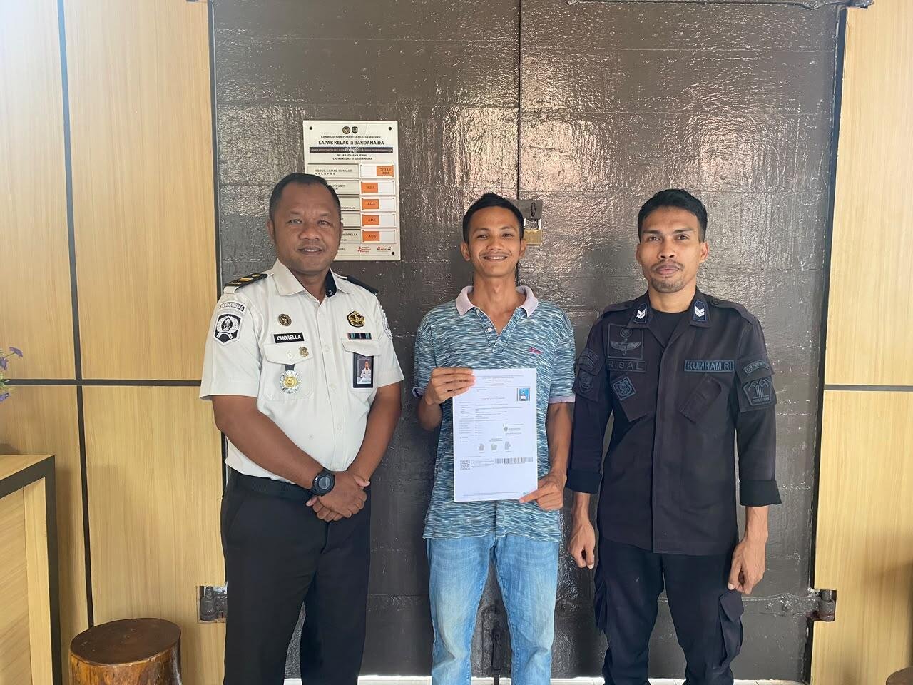 Akhiri Masa Pidana, Lapas Bandanaira Berharap Warga Binaan Siap Menata Masa Depan 7 WhatsApp Image 2026 10 27 at 08.28.33