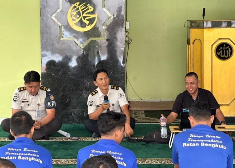 Tingkatkan Kesadaran Hidup Sehat, Rutan Bengkulu Gelar Penyuluhan Kesehatan Bersama Puskesmas Pasar Ikan 5 WhatsApp Image 2026 10 27 at 10.33.36