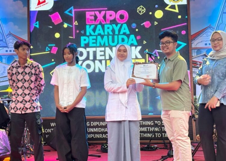 Hasna MAN 1 Yogyakarta Juara 1 Fotografi, Abadikan Harmoni Pasar Beringharjo 5 WhatsApp Image 2026 10 27 at 3.18.36 PMw