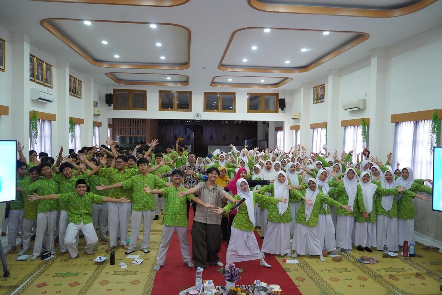 Kafka Vadanta Ajak Murid MAN 1 Yogyakarta Bangun Personal Branding 7 WhatsApp Image 2026 10 28 at 1.56.34 PM