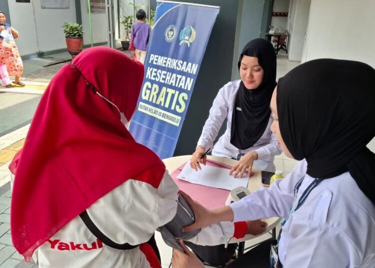 Peduli Kesehatan Masyarakat, Rutan Bengkulu Dukung Program Cek Kesehatan Gratis 5 WhatsApp Image 2026 10 29 at 10.48.21